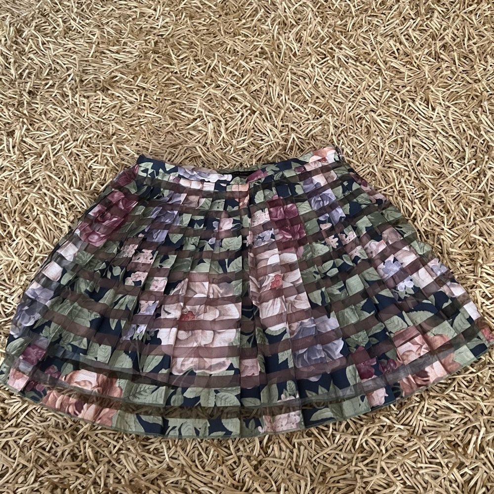 Cute Zara mini skirt
